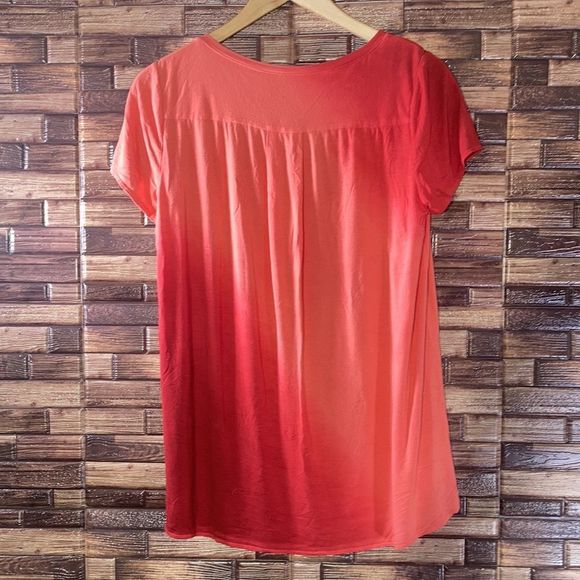 Lafayette 148 New York Tie Dye Crimson/Coral T shirt Size Medium - Picture 2 of 7